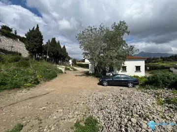 1587m2 Plot for Sale in Puerto Banús-41073
