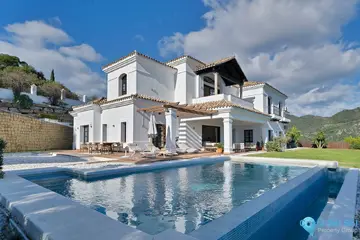 5 bedroom House for Sale in Benahavís