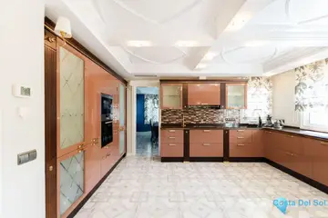 6 bedroom House for Sale in Hacienda Las Chapas-41255