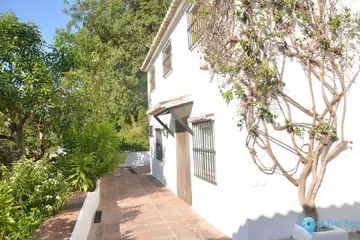 8 bedroom House for Sale in Gaucín-41321