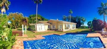 6 bedroom House for Sale in Elviria-41532