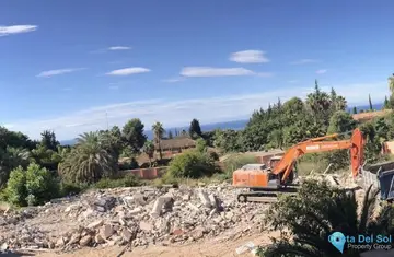 1850m2 Plot for Sale in Nagüeles-41537