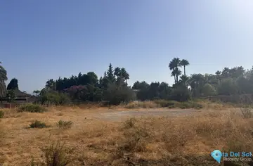 1850m2 Plot for Sale in Nagüeles-41538