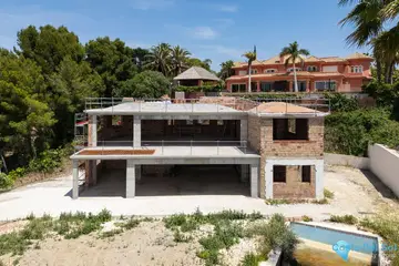 5 bedroom House for Sale in 503 Viviendas-41624