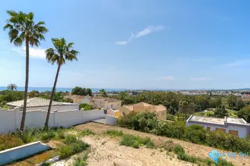 5 bedroom House for Sale in 503 Viviendas-41626