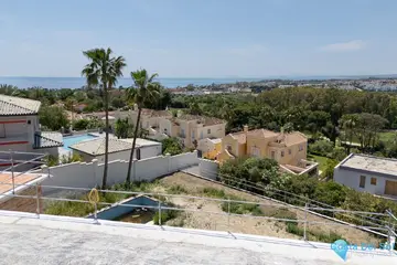 5 bedroom House for Sale in 503 Viviendas-41630