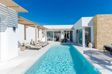 9 bedroom House for Sale in Riviera del Sol-41672