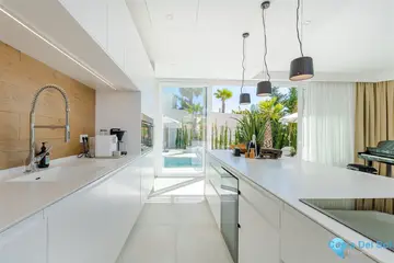 9 bedroom House for Sale in Riviera del Sol-41676