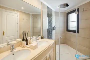 4 bedroom House for Sale in Benahavís-41867