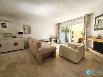 4 bedroom House for Sale in Nueva Andalucía-16810