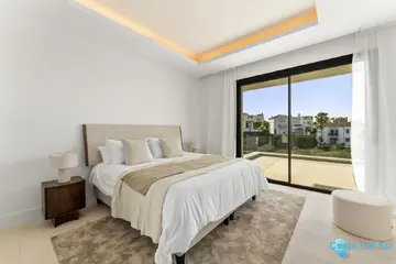 4 bedroom House for Sale in Estepona-41984