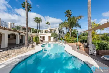 6 bedroom House for Sale in Estepona-42043