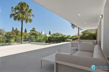 4 bedroom House for Sale in Guadalmina Alta-42081