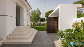 6 bedroom House for Sale in Guadalmina Alta-42106
