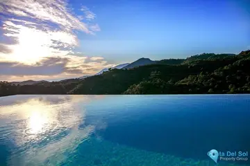 6 bedroom House for Sale in Los Arqueros-42275