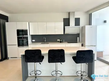 5 bedroom House for Sale in The Golden Mile-42363