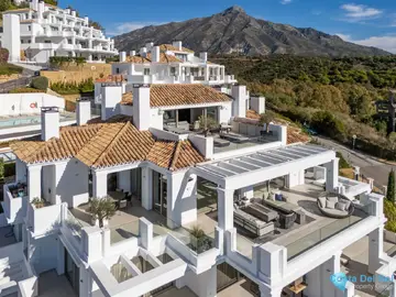 3 bedroom House for Sale in Nueva Andalucía