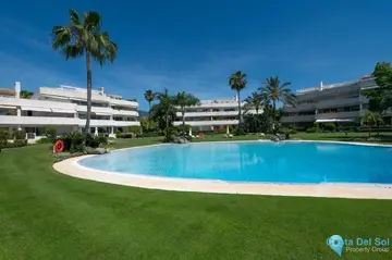 4 bedroom Apartment for Sale in Nueva Andalucía-42965