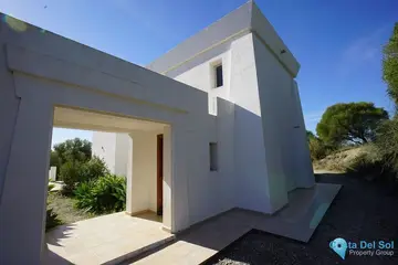 8 bedroom House for Sale in Gaucín-43003
