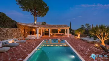 4 bedroom House for Sale in El Madroñal-43198