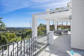 5 bedroom House for Sale in Los Flamingos-43301