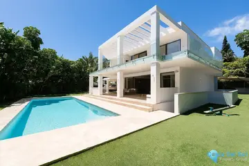 5 bedroom House for Sale in La Quinta-43302