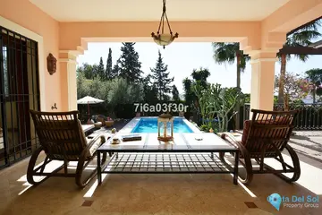 5 bedroom House for Sale in Nueva Andalucía-43401