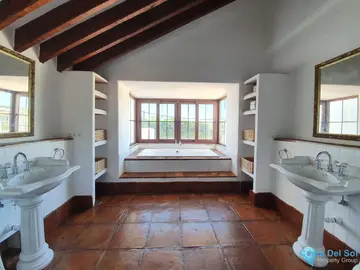 11 bedroom House for Sale in San Enrique-43451