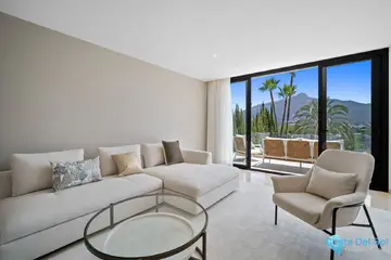 5 bedroom House for Sale in Nueva Andalucía-43476