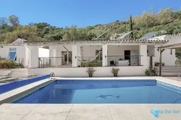 3 bedroom House for Sale in Estepona-81675