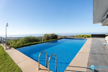 5 bedroom House for Sale in Altos de los Monteros-43983