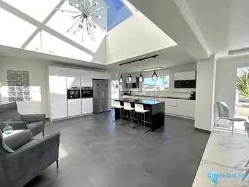 7 bedroom House for Sale in Mijas Costa-44011