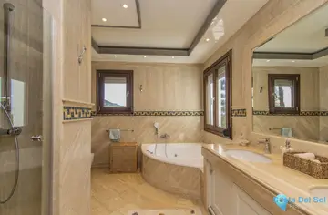 4 bedroom Apartment for Sale in Sierra Blanca-44044