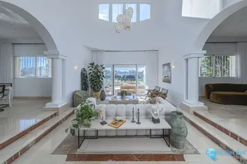 7 bedroom House for Sale in Nueva Andalucía-44237