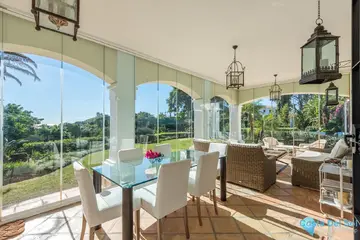 5 bedroom House for Sale in Nueva Andalucía-44250