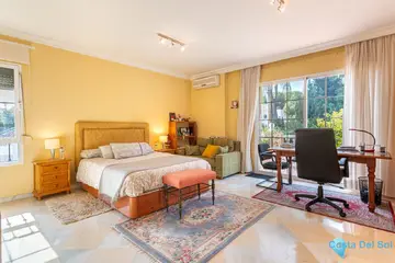 5 bedroom House for Sale in Nueva Andalucía-44306