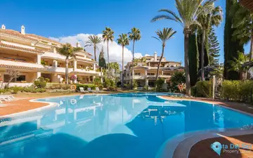 3 bedroom Apartment for Sale in Nueva Andalucía-44532