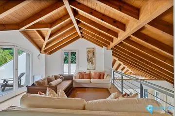 5 bedroom House for Sale in La Quinta-44550