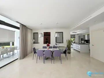 3 bedroom House for Sale in Nueva Andalucía-44593