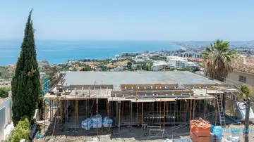 5 bedroom House for Sale in Benalmadena