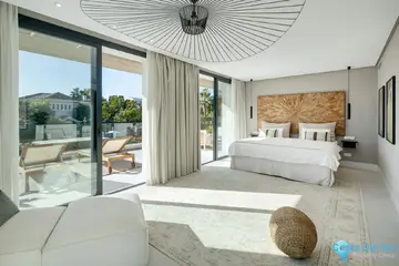 5 bedroom House for Sale in Nueva Andalucía-44698