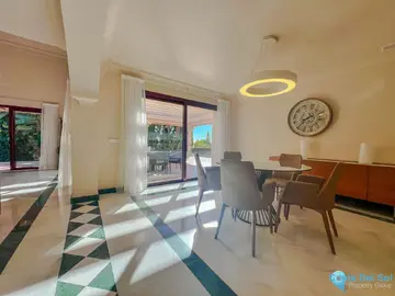 5 bedroom House for Sale in Los Flamingos-44734