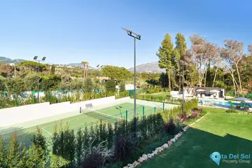 6 bedroom House for Sale in San Pedro de Alcántara-44786