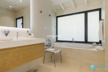 4 bedroom House for Sale in The Golden Mile-44962