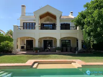 5 bedroom House for Sale in Sierra Blanca
