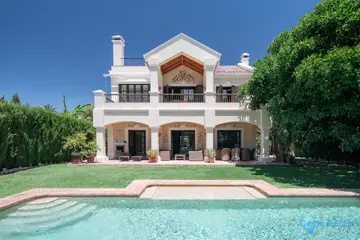 5 bedroom House for Sale in Marbella-45055