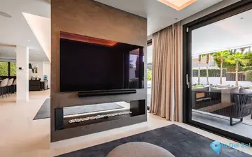 7 bedroom House for Sale in Nueva Andalucía-45146
