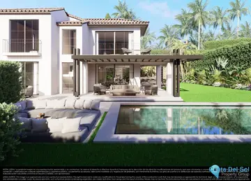 4 bedroom House for Sale in Nueva Andalucía