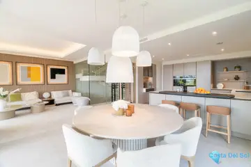 4 bedroom House for Sale in Nueva Andalucía-45330