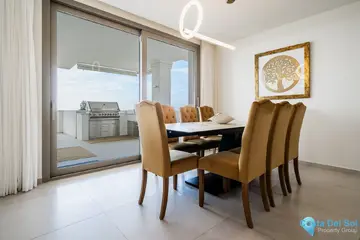 7 bedroom Apartment for Sale in Aloha-45349
